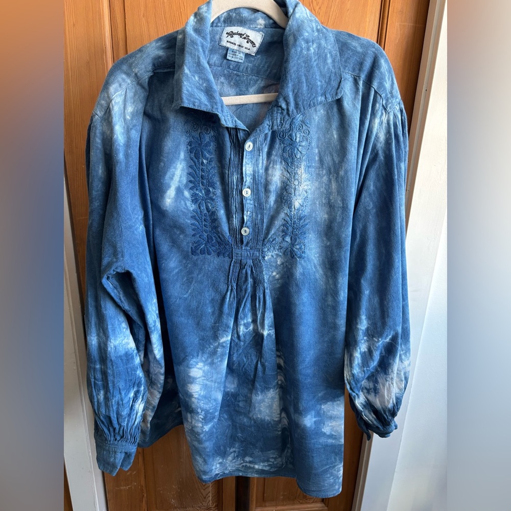 Vagabond Imports embroidered Tie-Dye‎ Long Sleeve Blouse
